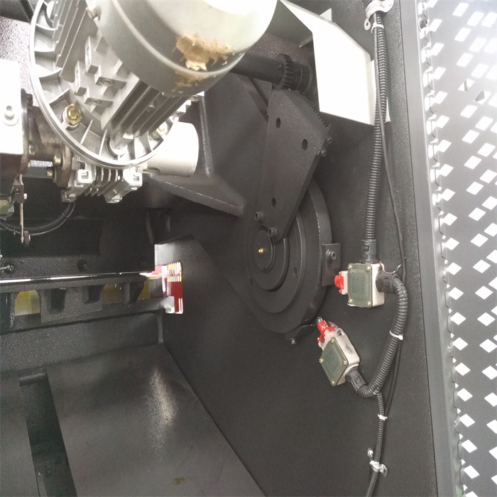 擺式剪板機(jī)6×3200 (11).jpg