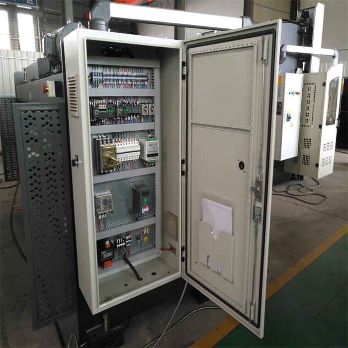 擺式剪板機(jī)6×3200 (5).jpg