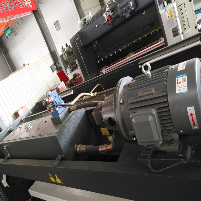 擺式剪板機(jī)6×3200 (14).jpg